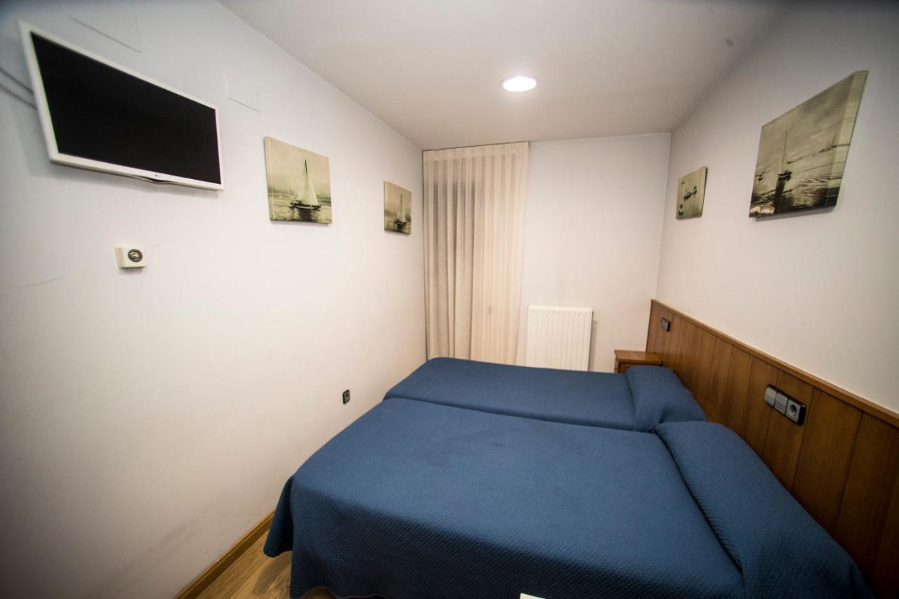 Hostal Caballeros Soria Extérieur photo