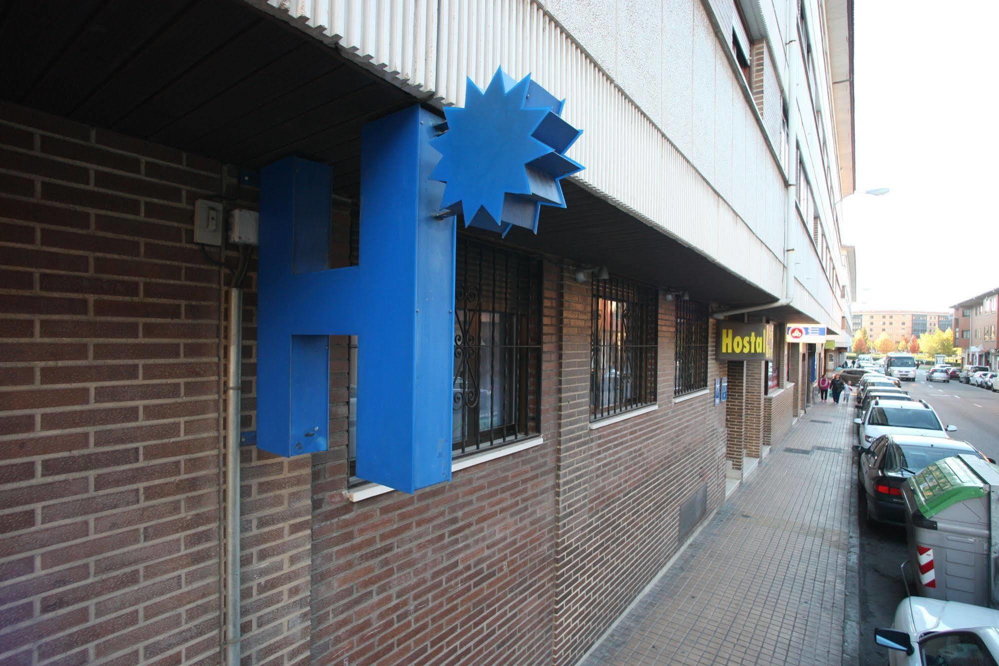 Hostal Caballeros Soria Extérieur photo